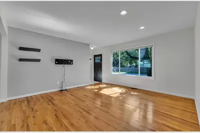 2820 Hollywood Drive, Ann Arbor, MI 48103 - Photo 5