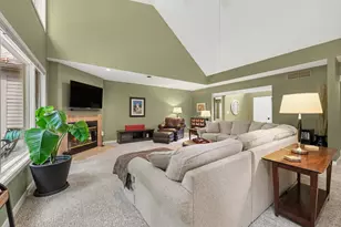4635 Cottonwood Dr, Ann Arbor, MI 48108 - Photo 3