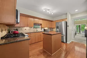 4635 Cottonwood Dr, Ann Arbor, MI 48108 - Photo 9