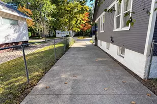 2917 9th St, Muskegon Heights, MI 49444 - Photo 5