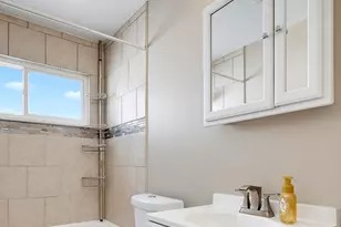 8907 Beatrice, Livonia, MI 48150 - Photo 13