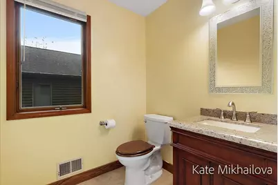 2411 Highpointe Drive, Kalamazoo, MI 49008 - Photo 25