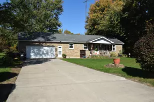 60772 61st Ave, Hartford, MI 49057 - Photo 1