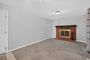 15679 Sussex St, Livonia, MI 48154 - Photo 17