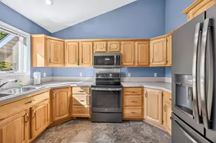 6784 Beechnut Ct, Canadian Lakes, MI 49346 - Photo 13