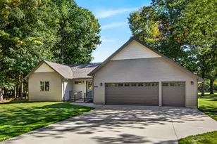 6784 Beechnut Ct, Canadian Lakes, MI 49346 - Photo 3