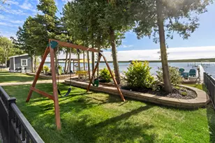 4336 Crystal Dr, Beulah, MI 49617 - Photo 5