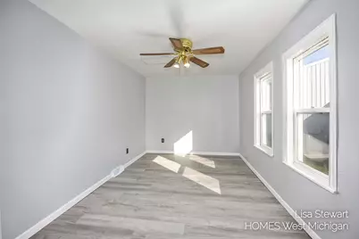 302 W Superior Street, Wayland, MI 49348 - Photo 17