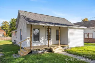 302 W Superior St, Wayland, MI 49348 - Photo 1