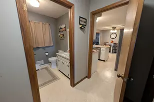 212 S Broton Rd, Muskegon, MI 49442 - Photo 27