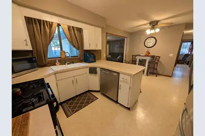 212 S Broton Road, Muskegon, MI 49442 - Photo 7