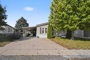 1307 Pineview Ln, Fremont, MI 49412 - Photo 1