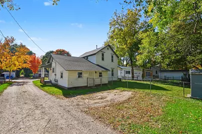 316 W Pere Marquette Street, Big Rapids, MI 49307 - Photo 3