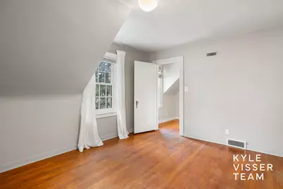950 Pinecrest Avenue SE, East Grand Rapids, MI 49506 - Photo 27
