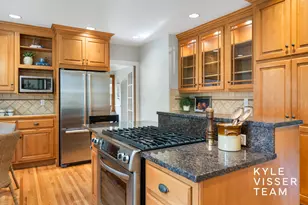 950 Pinecrest Ave SE, East Grand Rapids, MI 49506 - Photo 15