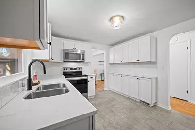 4031 Royal Curve, Saint Joseph, MI 49085 - Photo 13