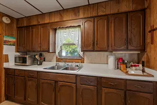 24369 Oak St, Edwardsburg, MI 49112 - Photo 9