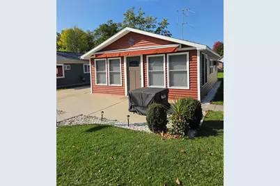123 Wickham Avenue, Houghton Lake, MI 48629 - Photo 25