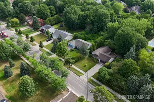 909 Ottawa Ave, Holland, MI 49423 - Photo 25
