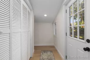 1043 Sigsbee St SE, Grand Rapids, MI 49506 - Photo 17