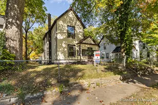 1043 Sigsbee St SE, Grand Rapids, MI 49506 - Photo 3