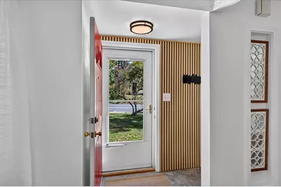 325 N Kendall Avenue, Kalamazoo, MI 49006 - Photo 5