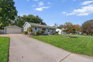 1515 Gridley Ave NW, Grand Rapids, MI 49534 - Photo 3