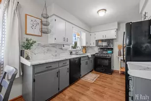 1515 Gridley Ave NW, Grand Rapids, MI 49534 - Photo 9