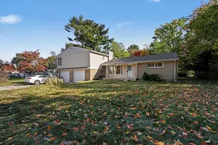 5752 Davis Rd, Muskegon, MI 49441 - Photo 1