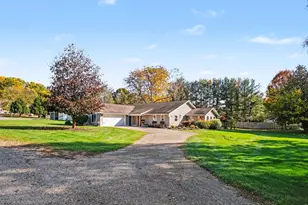 4025 21st St, Dorr, MI 49323 - Photo 61