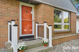 1424 3 Mile Rd NE, Grand Rapids, MI 49505 - Photo 3