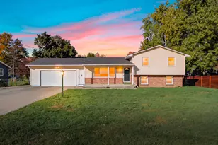 7643 Park Ln Ave, Jenison, MI 49428 - Photo 1