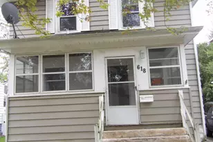618 Sixth St, Jackson, MI 49203 - Photo 1
