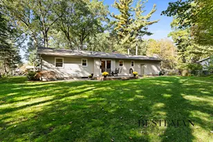 740 E Fennwood Cir, Muskegon, MI 49445 - Photo 17