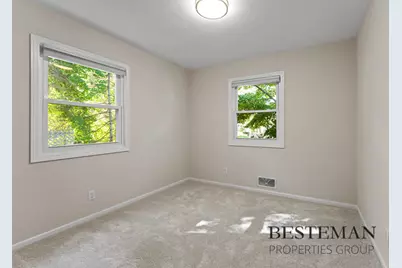 740 E Fennwood Circle, Muskegon, MI 49445 - Photo 31