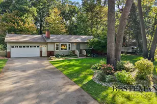 740 E Fennwood Cir, Muskegon, MI 49445 - Photo 1