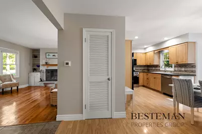 740 E Fennwood Circle, Muskegon, MI 49445 - Photo 11