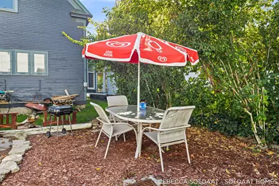 1057 Bridge Street NW, Grand Rapids, MI 49504 - Photo 33
