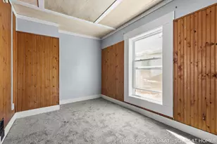 1057 Bridge St NW, Grand Rapids, MI 49504 - Photo 13