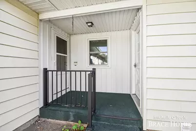 720 Andover Street SE, Kentwood, MI 49548 - Photo 3