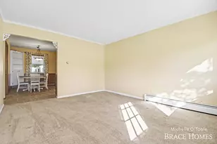 720 Andover St SE, Kentwood, MI 49548 - Photo 5