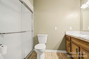 720 Andover St SE, Kentwood, MI 49548 - Photo 11