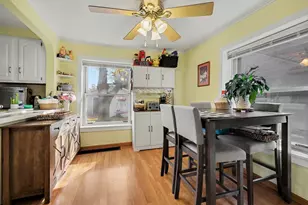 724 Eleanor St NE, Grand Rapids, MI 49505 - Photo 15