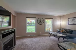 7254 Harmon Ln, Jenison, MI 49428 - Photo 7