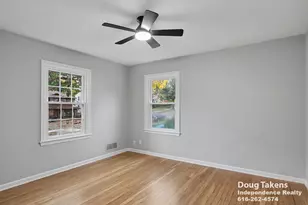 241 Baynton Ave NE, Grand Rapids, MI 49503 - Photo 21