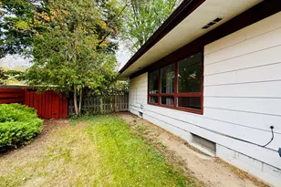 2706 Dawn Dr, Midland, MI 48642 - Photo 9