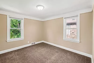 9161 Lakepointe Street, Detroit, MI 48224 - Photo 13