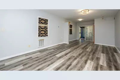 608 Magnolia, Three Oaks, MI 49128 - Photo 5