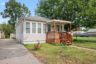 548 Surby Ave, Battle Creek, MI 49015 - Photo 1