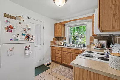 548 Surby Avenue, Battle Creek, MI 49015 - Photo 7